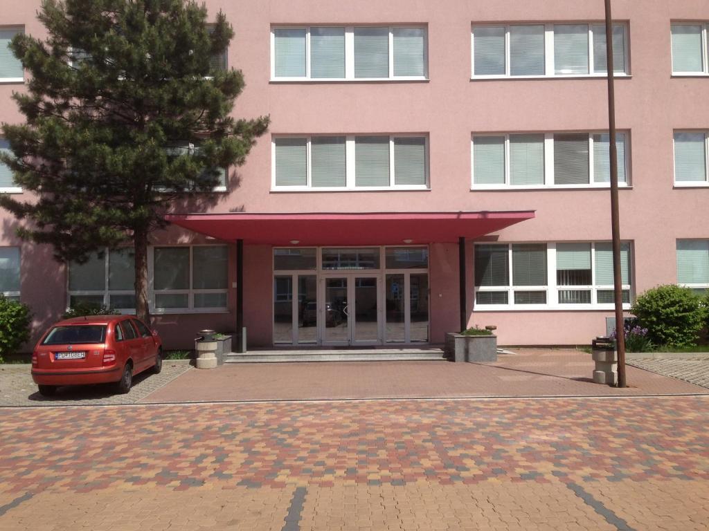 Hotel Prim Bratislava Buitenkant foto